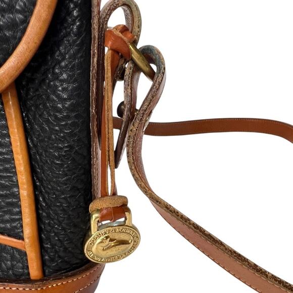 Dooney & Bourke Pebble Leather Black Tan Adjustable Shoulder Strap Crossbody Bag - Picture 3 of 11